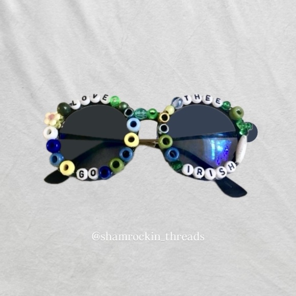Notre Dame beaded sunglasses - Picture 1 of 8